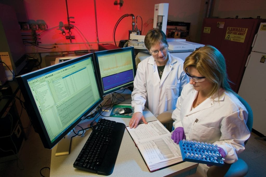 ANALYTICAL CHEMISTS AT LAWRENCE LIVERMORE NATIONAL LABORATORY WORK IN AN ENVIRONMENTAL REFERENCE LABORATORY AT THE FORENSIC SCIENCE CENTER TO DEVELOP AND VALIDATE SENSITIVE METHODS FOR ANALYZING CHEMICAL WARFARE AGENTS.